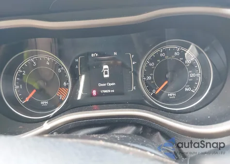 2015 Jeep Cherokee Latitude из США, поврежденный, VIN 1C4PJMCB6FW679472